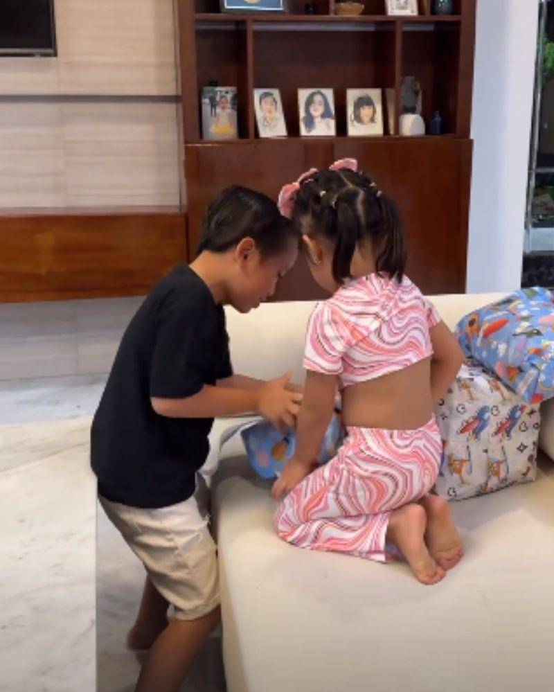 Instagram story @rachelvennya - Instagram.com/rachelvennya